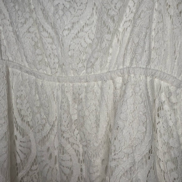 White Lace Dress with Flutter Sleeves - Picture 4 of 4